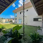 Casa Com Piscina, Churrasqueira E Bilhar